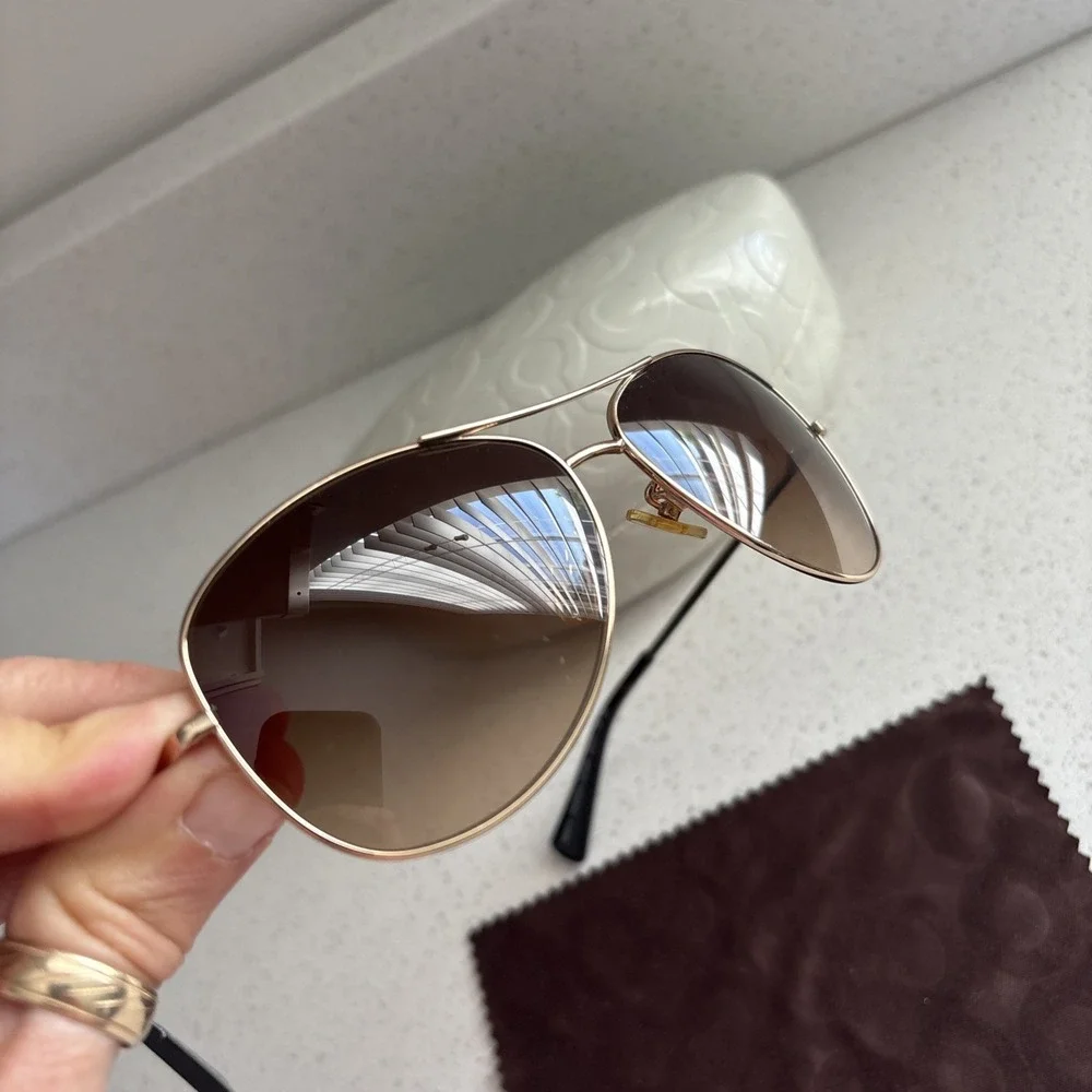 Coach Gold Aviator Sunglasses HC 7028 (L915) Jaclyn 9099/13 Clamshell Case